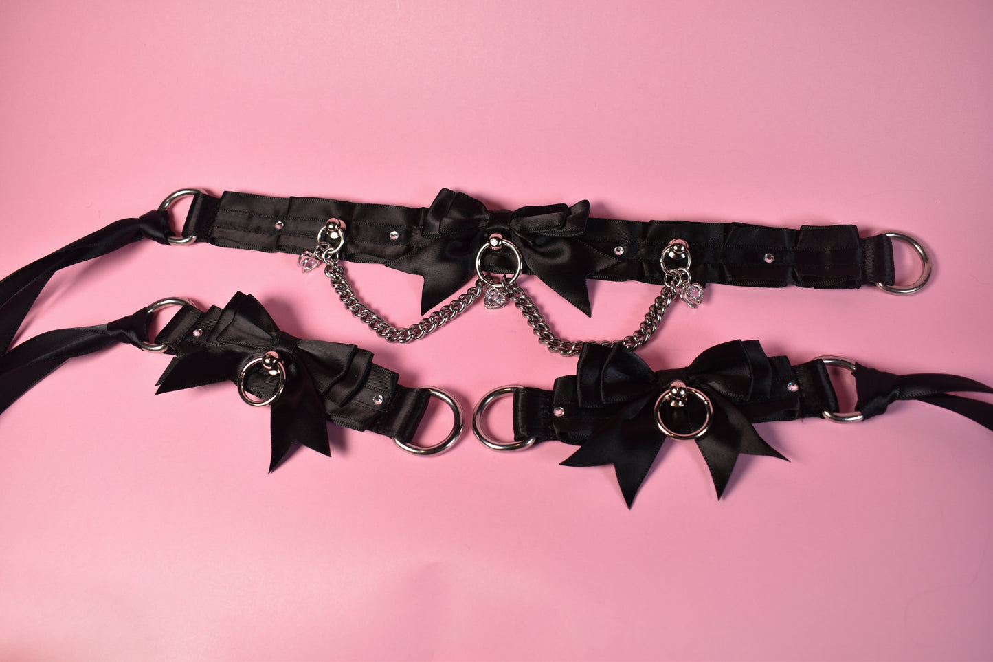 Valentine's 2025 Luxe set Black ( collar + cuffs set  )