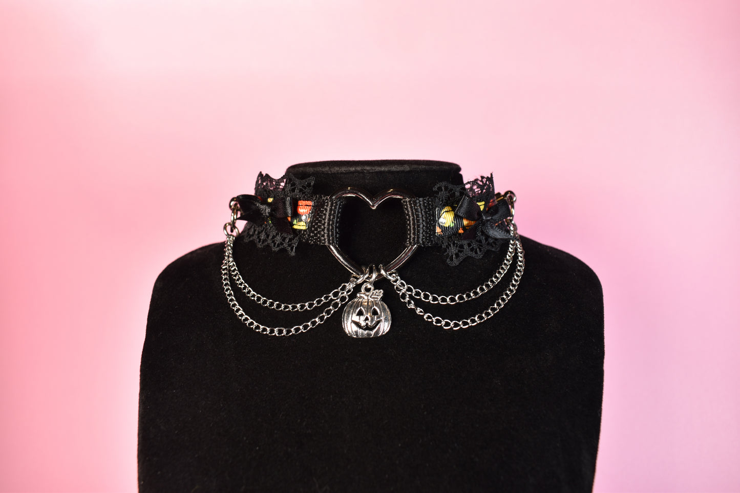 Heart Chain Pumpkin Halloween 2024 Choker