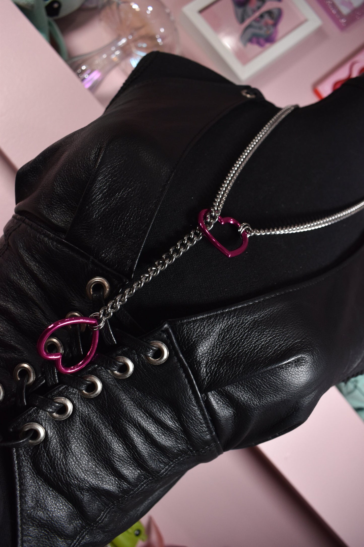 Silver + Hot Pink Heart Ring Slip Chain / Fashion Version