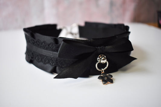 Black Flower Choker