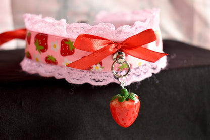 Strawberry Field Choker