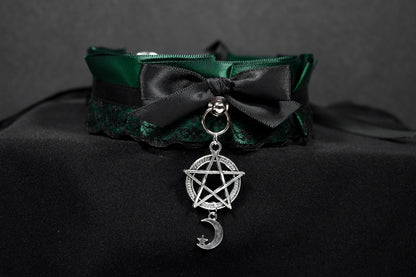 Green Witchy Collar