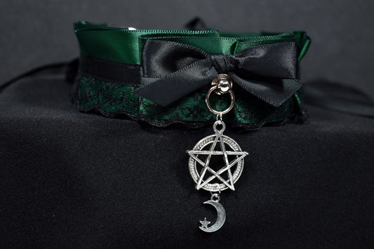 Green Witchy Collar