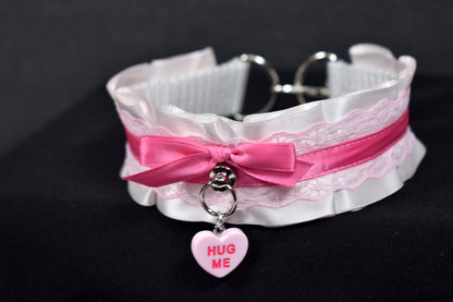 Hug Me Choker