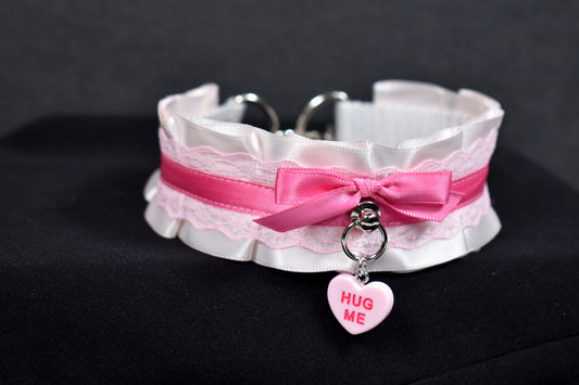 Hug Me Choker