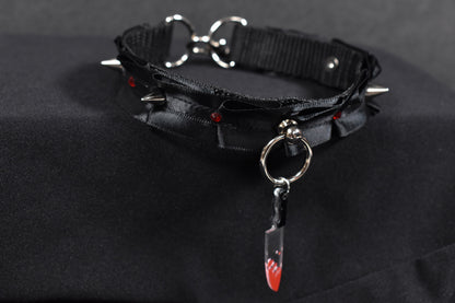 Spooky Knife Choker