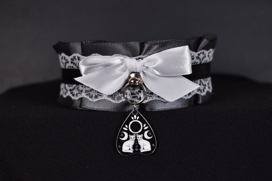 Gray Kitty Ouija Choker