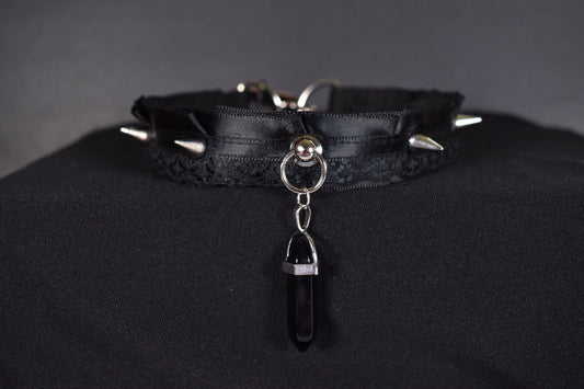 Crystal And Spikes Black Choker